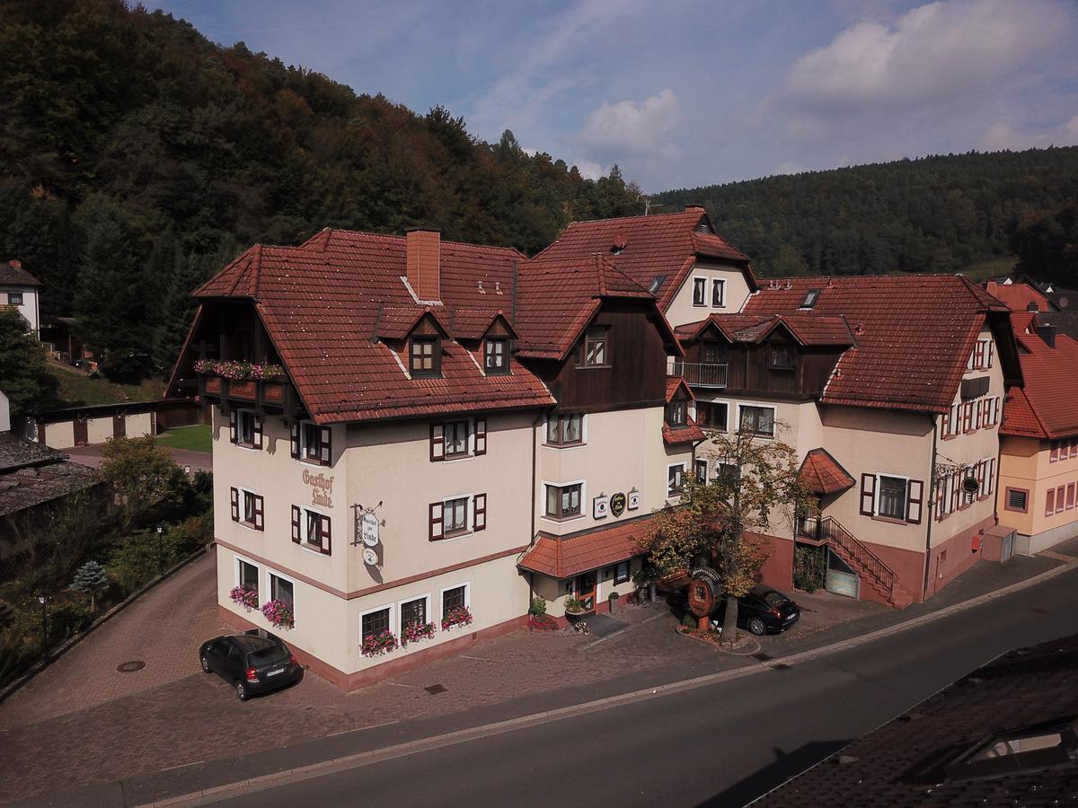 Heimbuchenthal Landgasthof Zur Linde מראה חיצוני תמונה